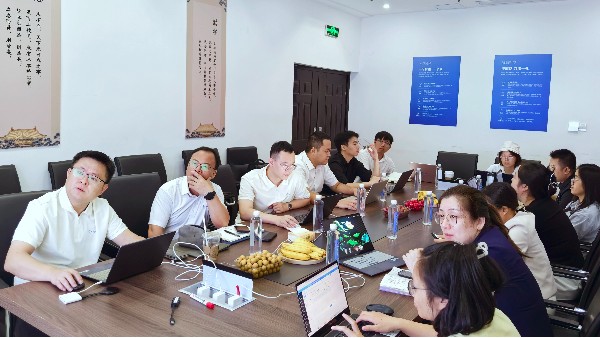 金蝶小微SME伙伴发展部总经理孙浪莅临湖南梦蝶指导，AI智能体赋能业务全场景升级！
